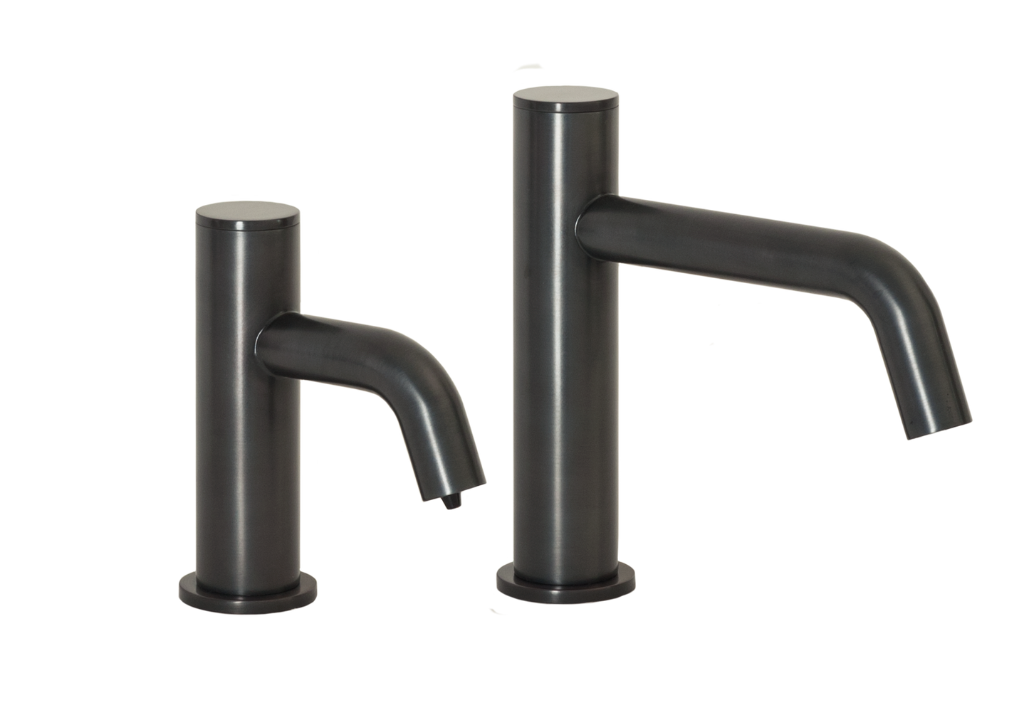 MP3280 Automatic Hands-Free Faucet with 8” Spout Reach and Automatic Soap Dispenser with 32oz. Bottle in Oil Rubbed Bronze