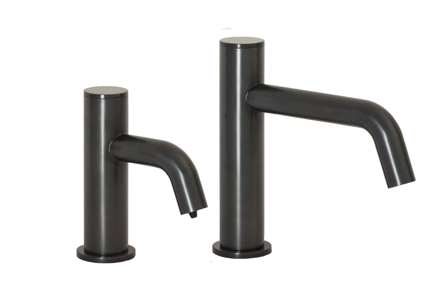 MP3280 Automatic Hands-Free Faucet with 8” Spout Reach and Automatic Soap Dispenser with 32oz. Bottle In Oil Rubbed Bronze